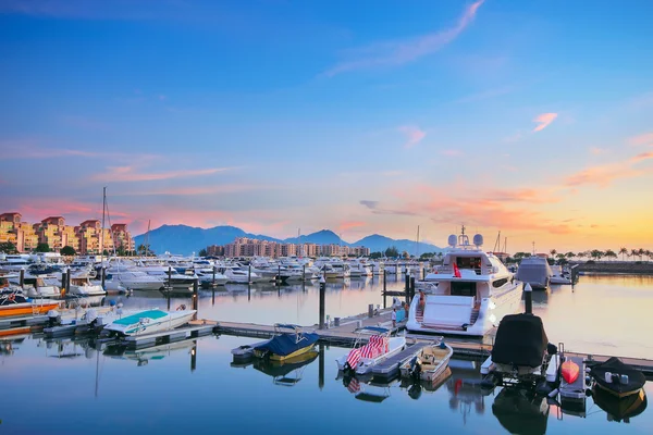 Yachts in the golden coast sunset ,in hongkong — Stock Photo, Image