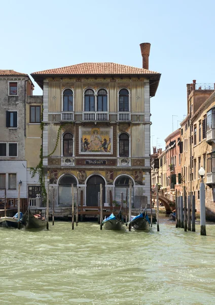 Stadtbild vom Canal Grande in Venedig — Stockfoto