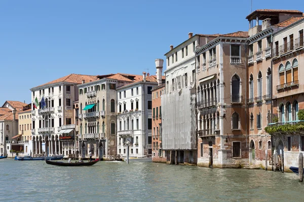 从威尼斯运河城市景观 — 图库照片