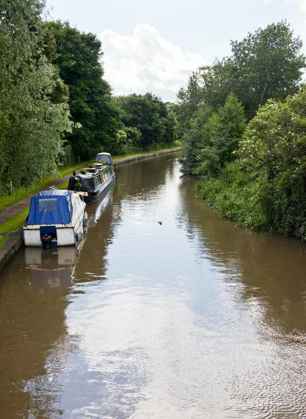 Canal de Trent e Mersey ao lado do Anderton Boat Lift — Fotografia de Stock