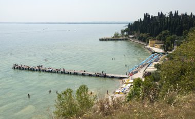 sirmione kumsalda