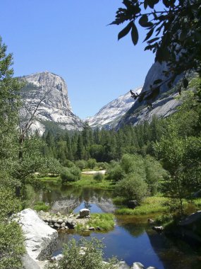 yosemite gölde ayna