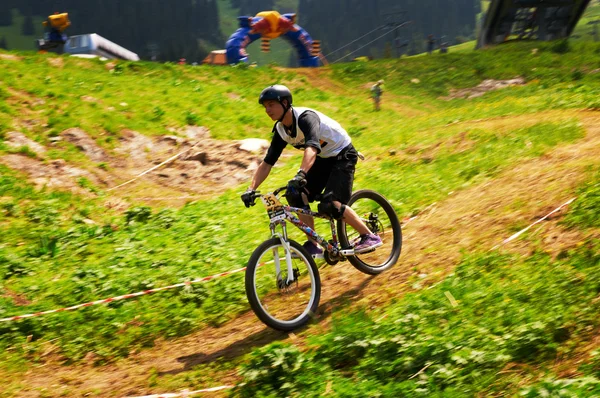 Extrem mountainbike-tävling — Stockfoto