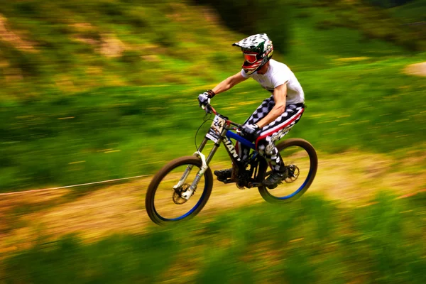 Gara estrema di mountain bike — Foto Stock