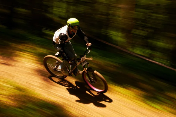 Ekstremalne góra rower konkurencji — Zdjęcie stockowe