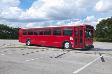 büyük kırmızı otobüs