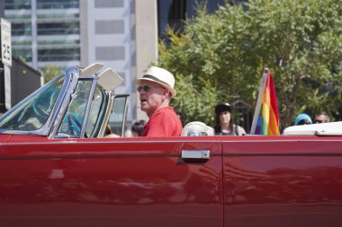 salt lake city, utah - Haziran 3: pride parade katılımcılar marchin