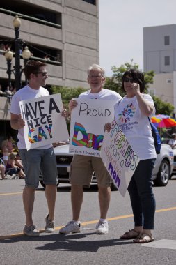 salt lake city, utah - Haziran 3: pride parade katılımcılar marchin