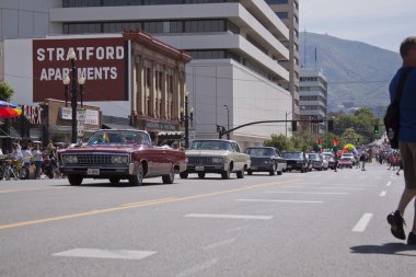 salt lake city, utah - Haziran 3: pride parade katılımcılar marchin