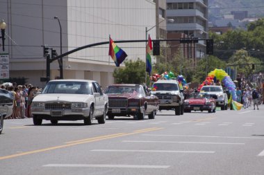 salt lake city, utah - Haziran 3: pride parade katılımcılar marchin