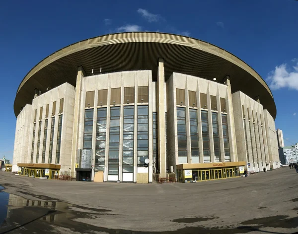 Olympiska stadion, lokalt känd som olimpiyskiy eller olimpiski — Stockfoto
