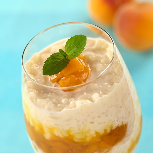 Rice Pudding with Peach Compote — Stock Photo, Image