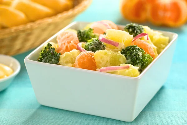 Salad Mandarin Brokoli Kentang — Stok Foto