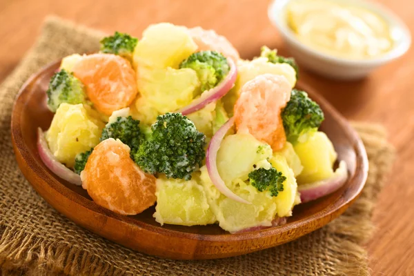 Broccoli di patate Insalata di mandarino — Foto Stock