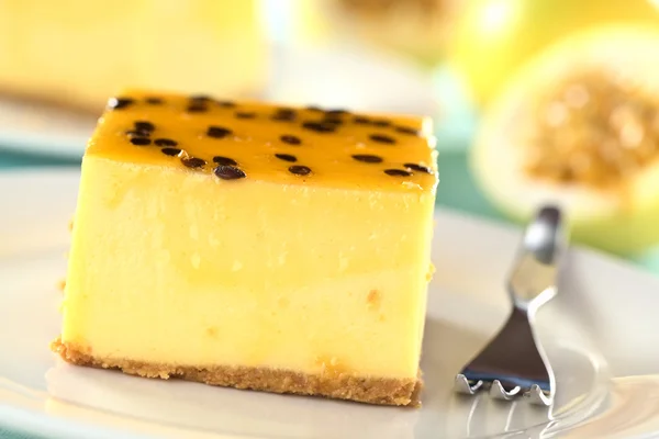 Cheesecake φρούτα του πάθους — Φωτογραφία Αρχείου