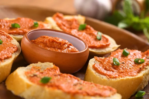 토마토 버터 확산 — 스톡 사진