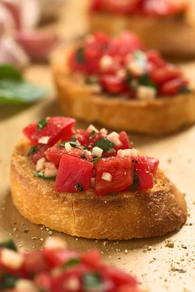 Bruschetta with Tomato, Garlic and Basil — Stock Photo, Image