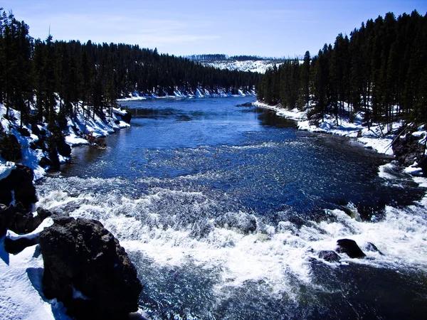 Río Yellowstone en derretimiento — Foto de Stock