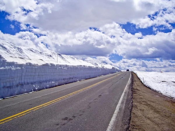 Beartooth highway na wiosnę — Zdjęcie stockowe
