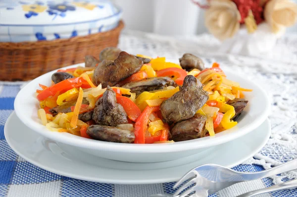 Chicken liver with vegetables — Stock Photo, Image