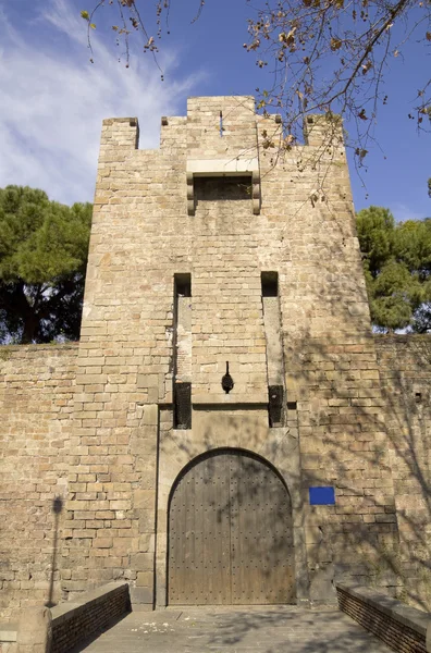 Barcelona středověké hradby. — Stock fotografie