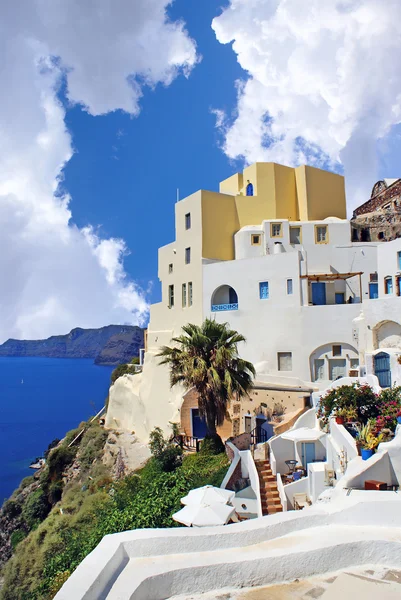 Arquitectura tradicional griega en la isla de Santorini, Grecia — Foto de Stock