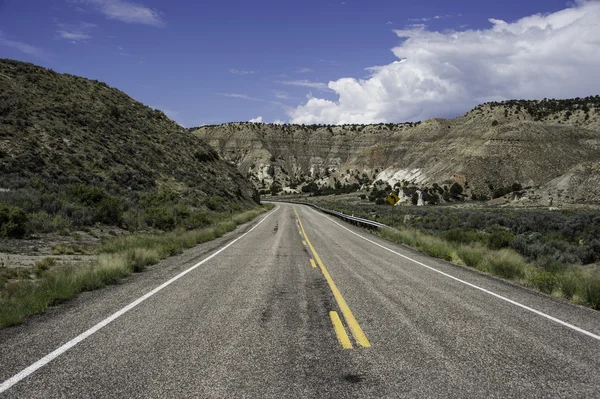 Straight stretch of road — Stock Photo, Image