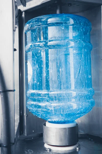 음료 물 생산 라인 — 스톡 사진