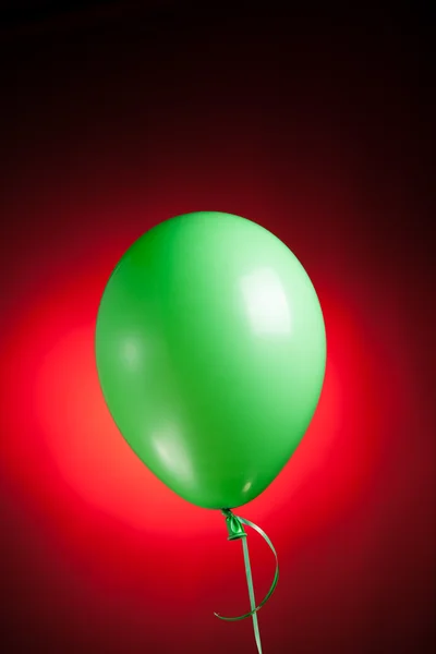 Balão verde festivo — Fotografia de Stock