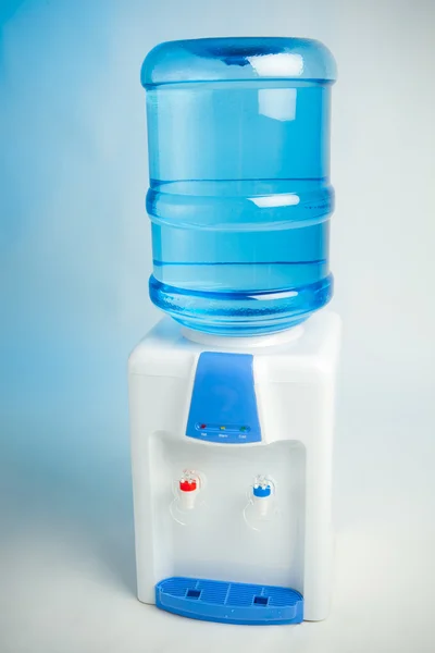 Wasserkühler trinken — Stockfoto