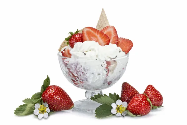 Glass med satrawberries — Stockfoto
