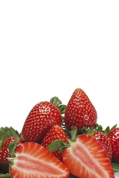 Erdbeeren und vertikaler Kopierraum. — Stockfoto