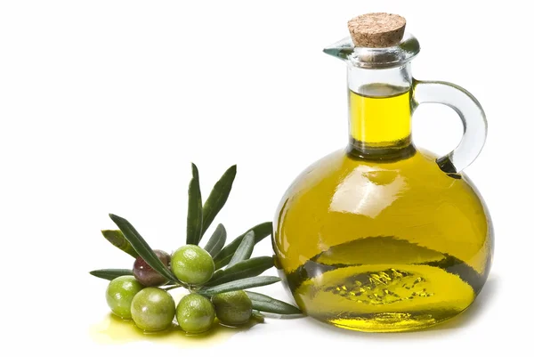 Green olives and oil. — Stock Photo, Image