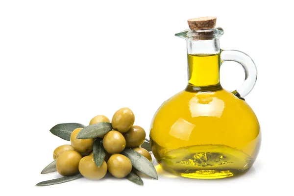 Hochwertiges Olivenöl und Oliven. — Stockfoto