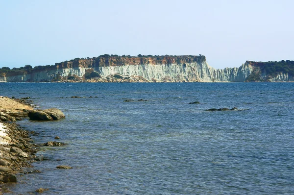Strand med rock på ön zakynthos — Stockfoto