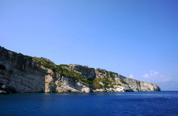 Cliff branco na ilha de Zakynthos — Fotografia de Stock