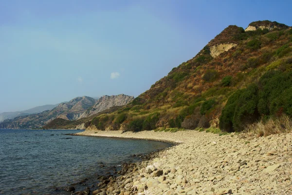 Пляж с камнем на острове Закинф — стоковое фото
