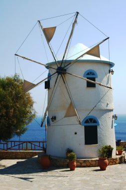 Zakynthos adada yel değirmeni