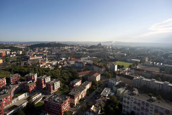 高度详细的空中城市视图、 布尔诺城堡、 大教堂 — 图库照片