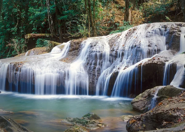 Thailand jungle waterfall — Stock Photo, Image