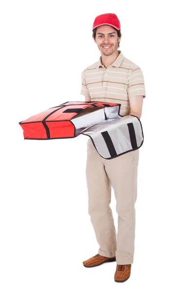 Rapaz de entrega de pizza com saco térmico — Fotografia de Stock