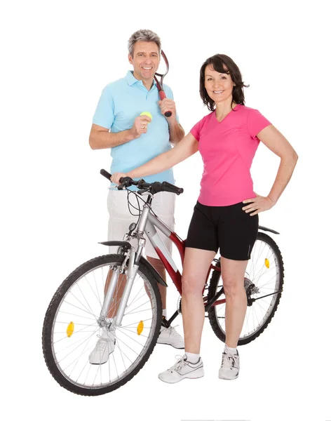 Volwassen actieve paar doen sport — Stockfoto