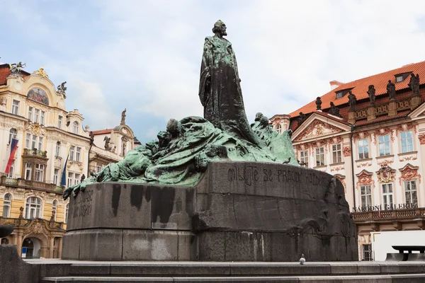 Estátua de Jan Hus, Praça da Cidade Velha ,,, — Fotografia de Stock