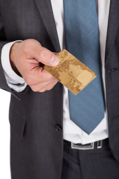 Успешный бизнесмен с кредитной картой — стоковое фото