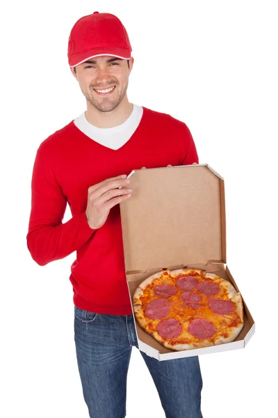Retrato de entregador de pizza com saco térmico — Fotografia de Stock