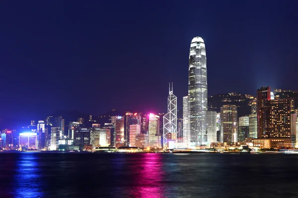 Hongkong byrom om natten – stockfoto