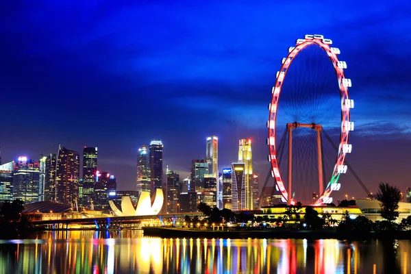Singapore stad bij nacht — Stockfoto