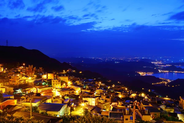 Джиу фен село вночі, на Тайвані — стокове фото
