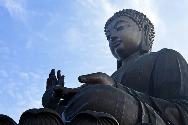 Bouddha géant tan tian — Photo