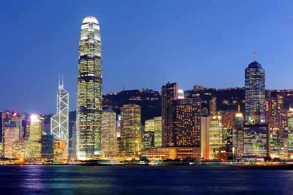 Geceleyin Hong Kong silueti — Stok fotoğraf
